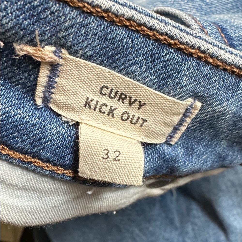 Madewell Curvy Kick Out Jeans